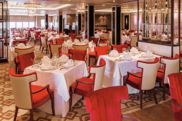 Queen Mary 2 Gallery Image
